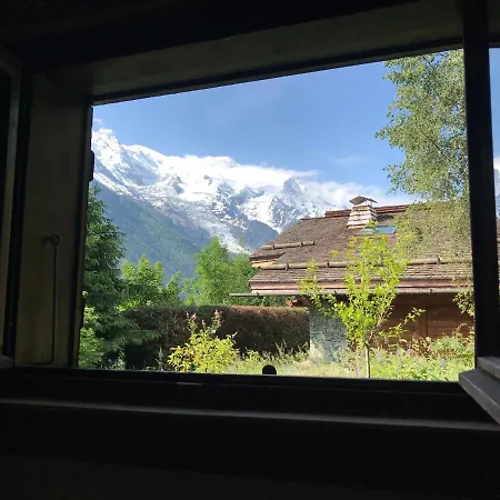 Le Mazot Des Cristalliers Ubytování v soukromí Chamonix